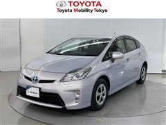 トヨタ プリウス S