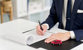 中古車の名義変更とは?必要な理由・期限・手続きの流れをわかりやすく解説