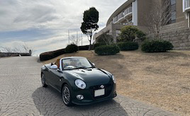 通院が楽しくなる、オープンカーの魔法。かけがえのないコペンとのドライブ