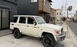 坂道発進から練習中!一生乗れるクルマ“ランクル76”を愛車に迎え入れて